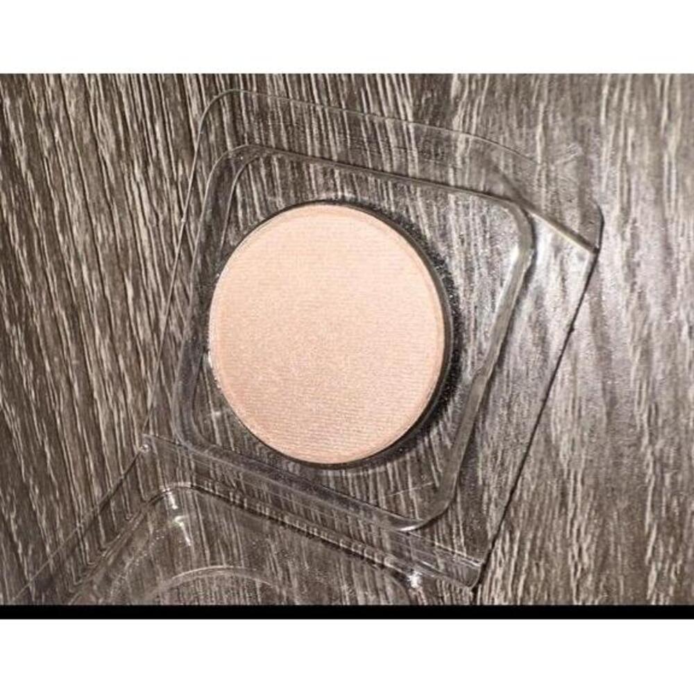 Benefit cosmetics Me Myself And I Shimmery Beige Single Pan Eyeshadow
